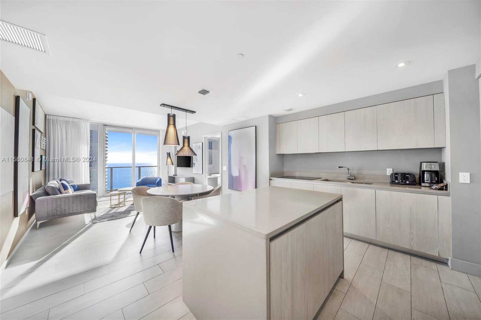 Small Image of 4010 SOUTH OCEAN DR #R2305, Hollywood Number 8