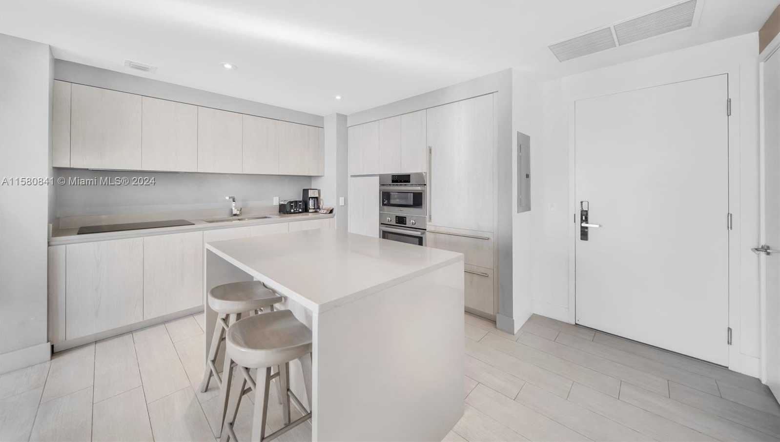 Small Image of 4010 SOUTH OCEAN DR #R2305, Hollywood Number 9