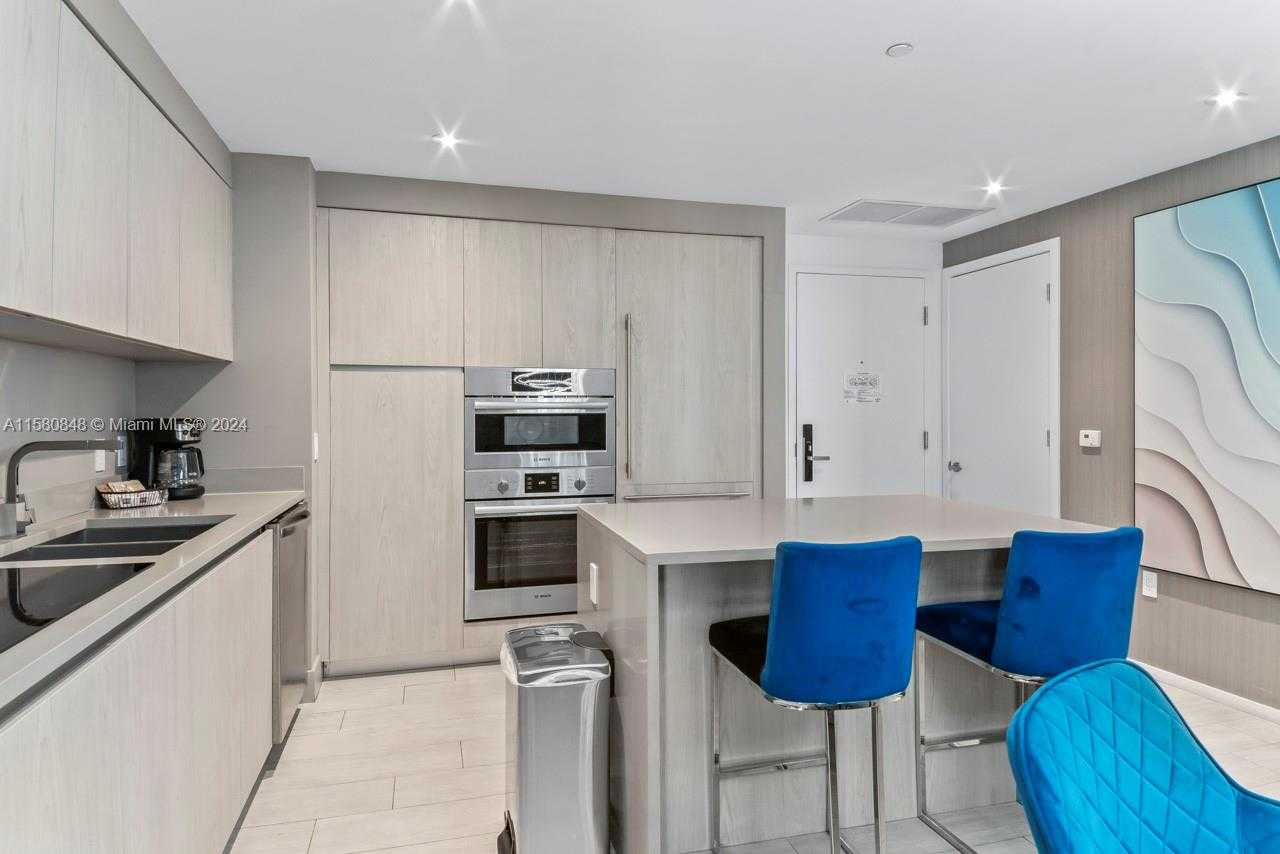 Small Image of 4010 SOUTH OCEAN DR #R2505, Hollywood Number 24