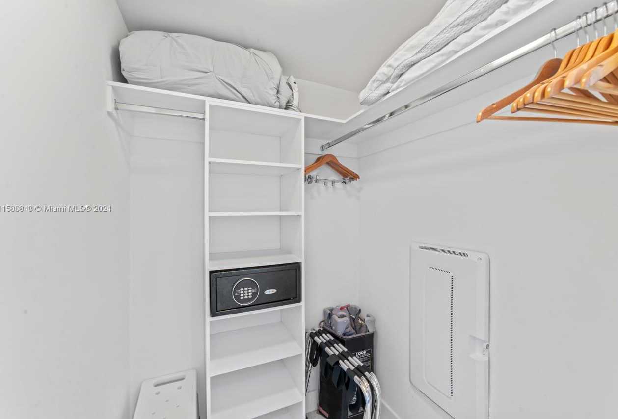 Small Image of 4010 SOUTH OCEAN DR #R2505, Hollywood Number 25