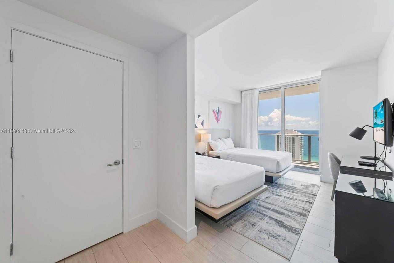 Small Image of 4010 SOUTH OCEAN DR #R2505, Hollywood Number 9
