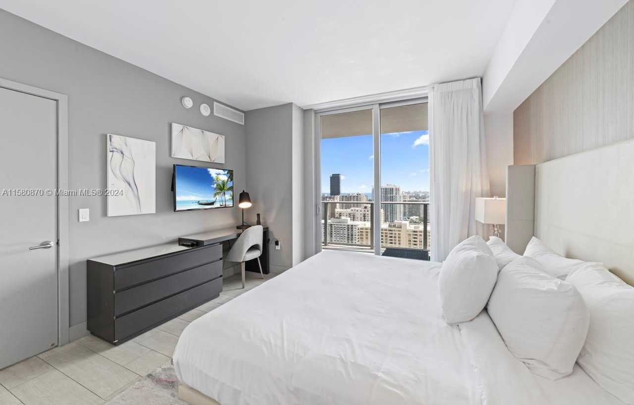 Small Image of 4010 SOUTH OCEAN DR #R2409, Hollywood Number 14