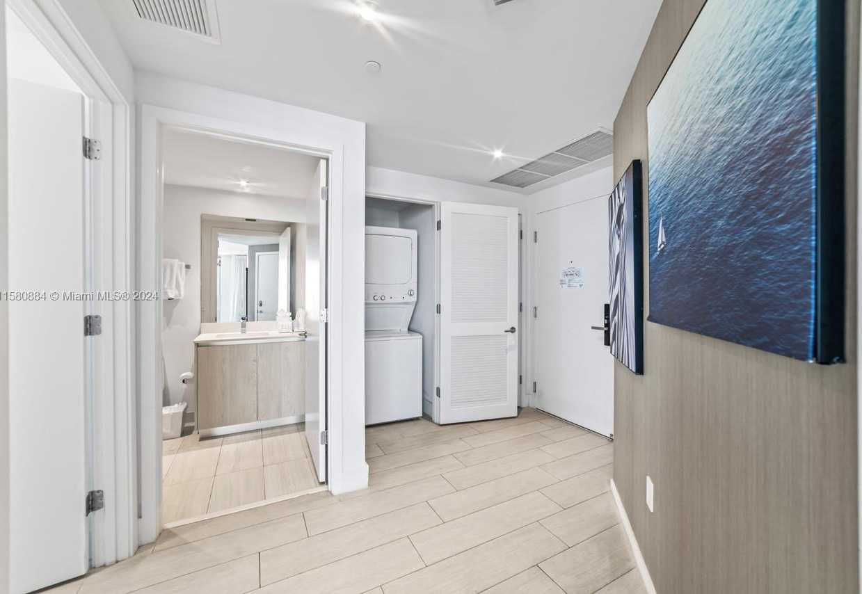 Small Image of 4010 SOUTH OCEAN DR #R1601, Hollywood Number 5