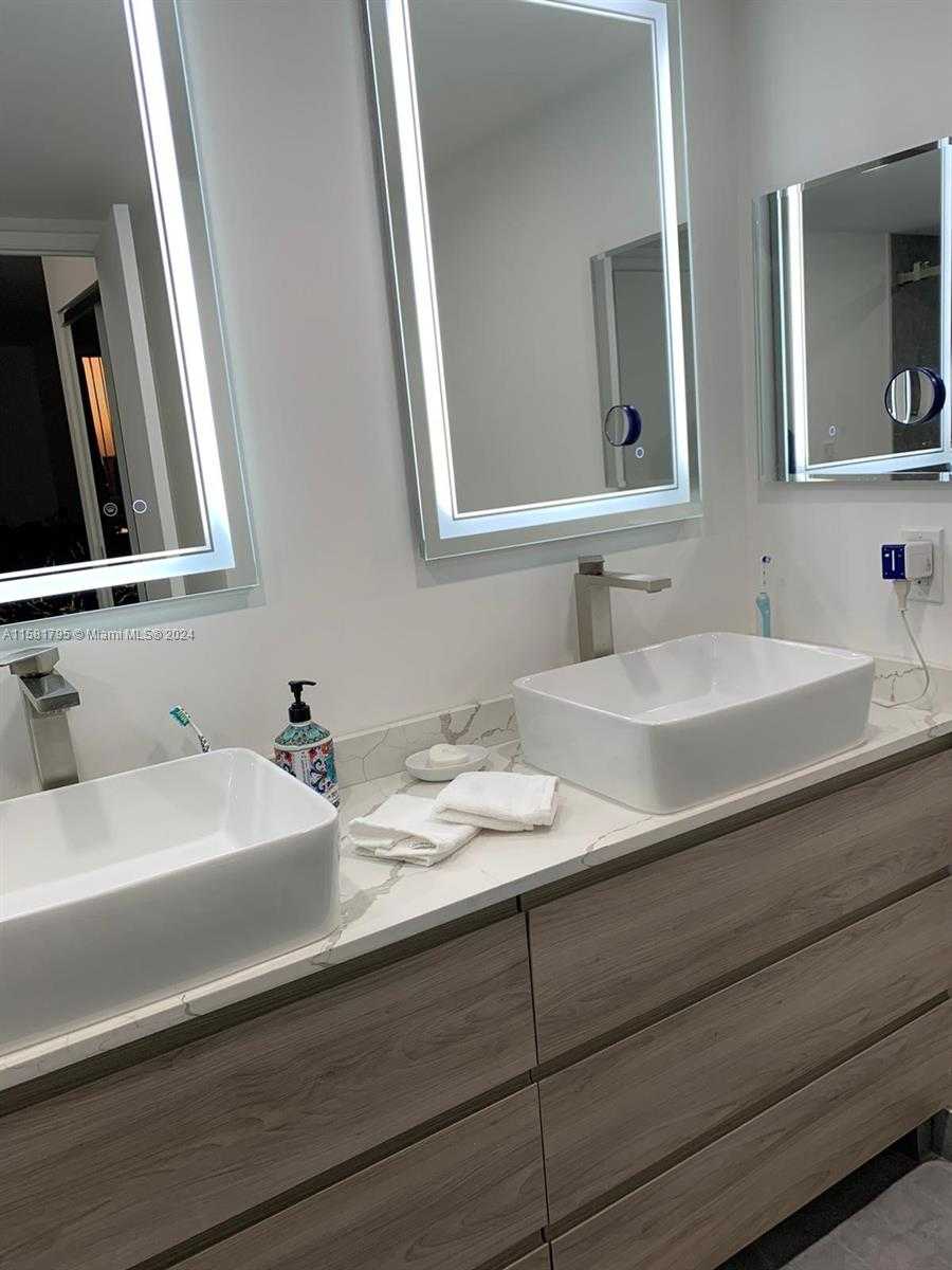 Small Image of 3300 NORTH EAST 192ND ST #1506, Aventura Number 12