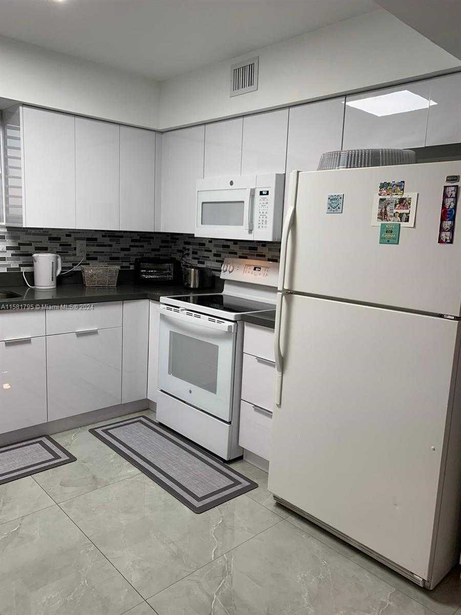 Small Image of 3300 NORTH EAST 192ND ST #1506, Aventura Number 6