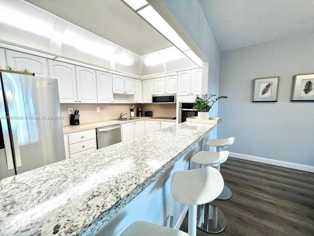 Small Image of 19370 COLLINS AVE #321, Sunny Isles Beach Number 6
