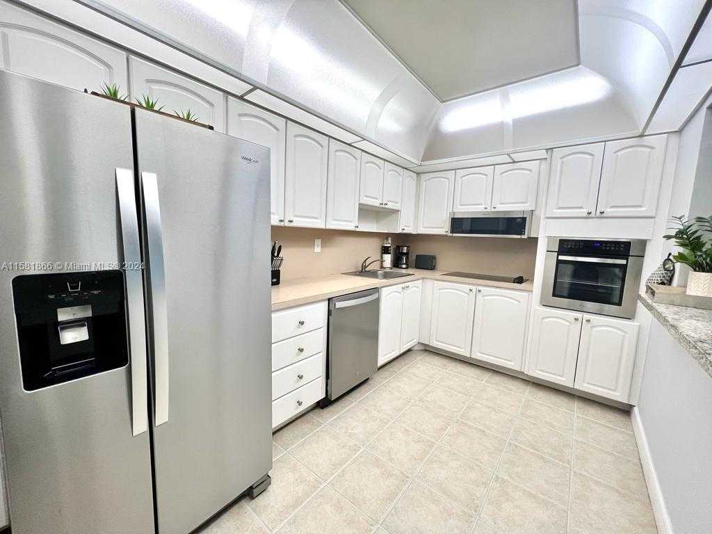 Small Image of 19370 COLLINS AVE #321, Sunny Isles Beach Number 7