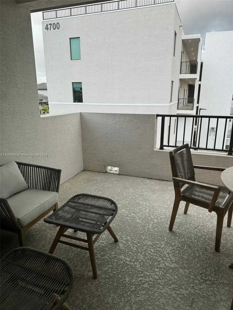 Small Image of 4718 NORTH WEST 84TH AVE #4718, Doral Number 11