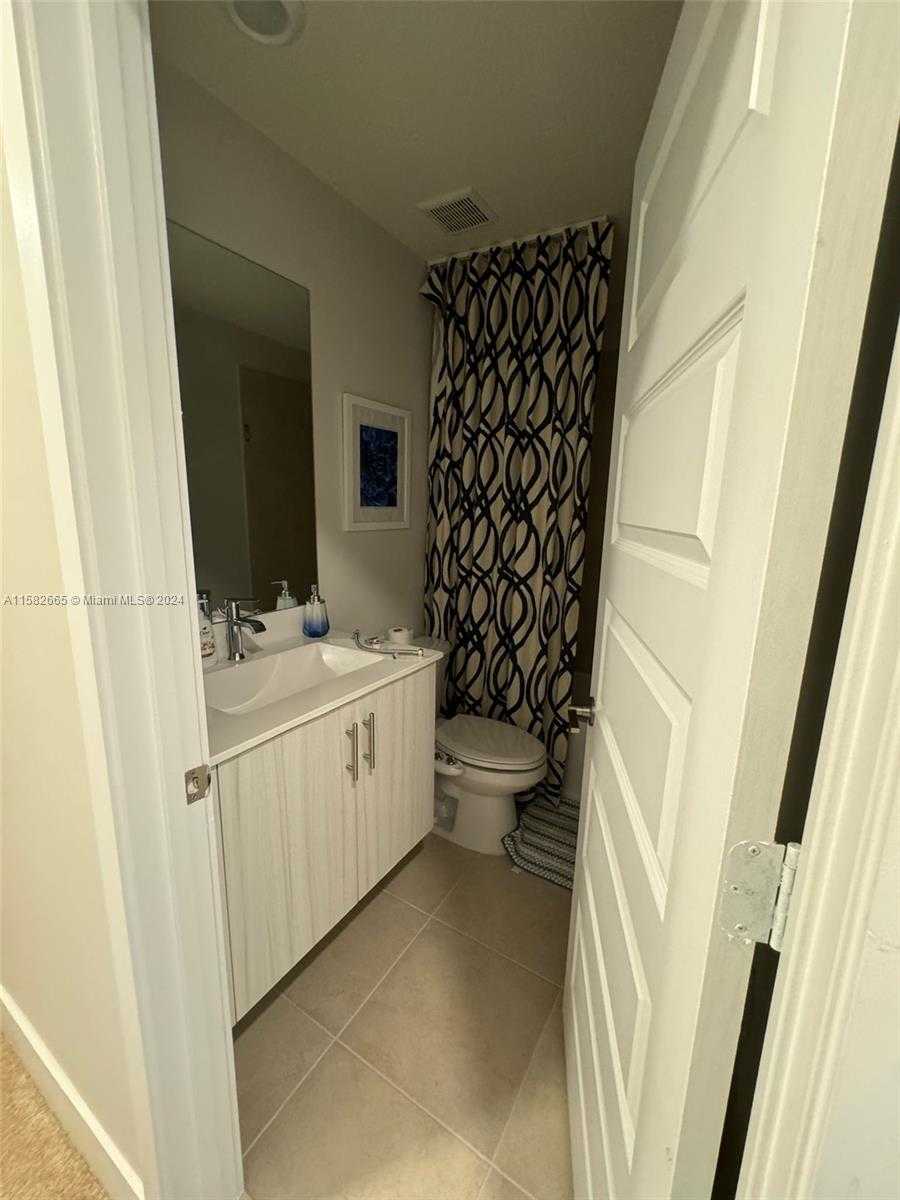 Small Image of 4718 NORTH WEST 84TH AVE #4718, Doral Number 14