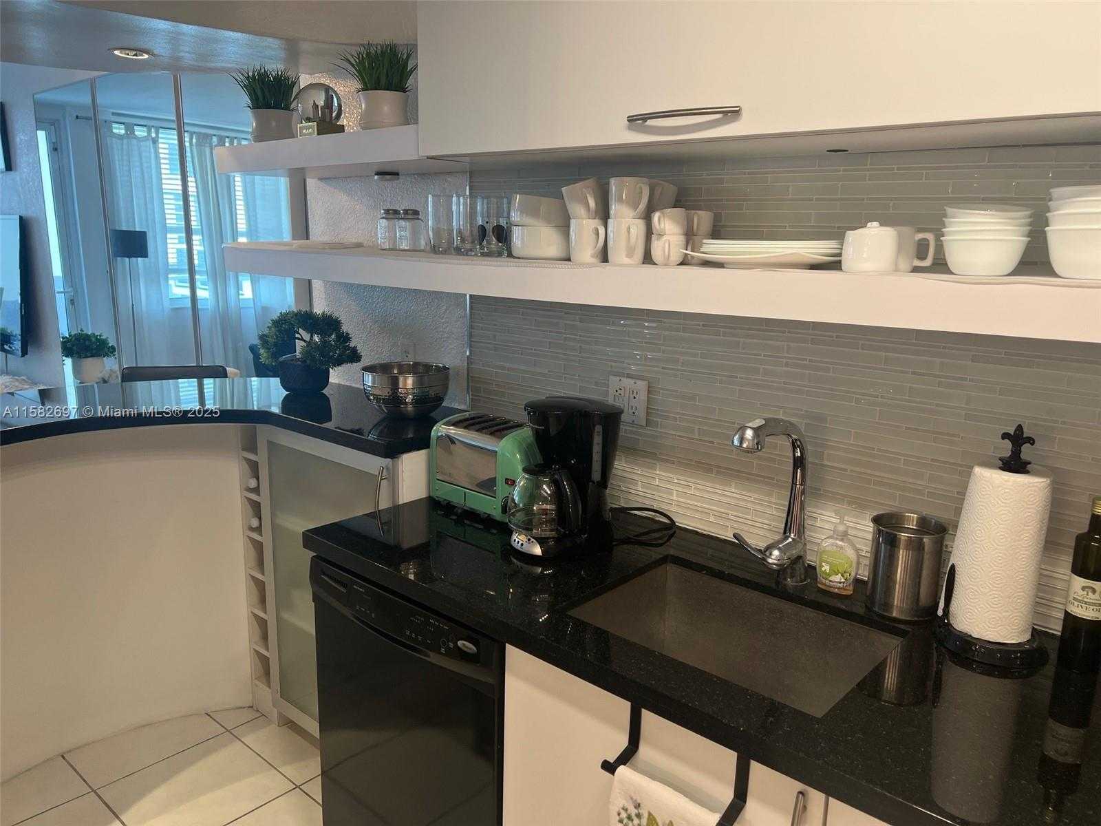 Small Image of 100 LINCOLN RD #603, Miami Beach Number 18
