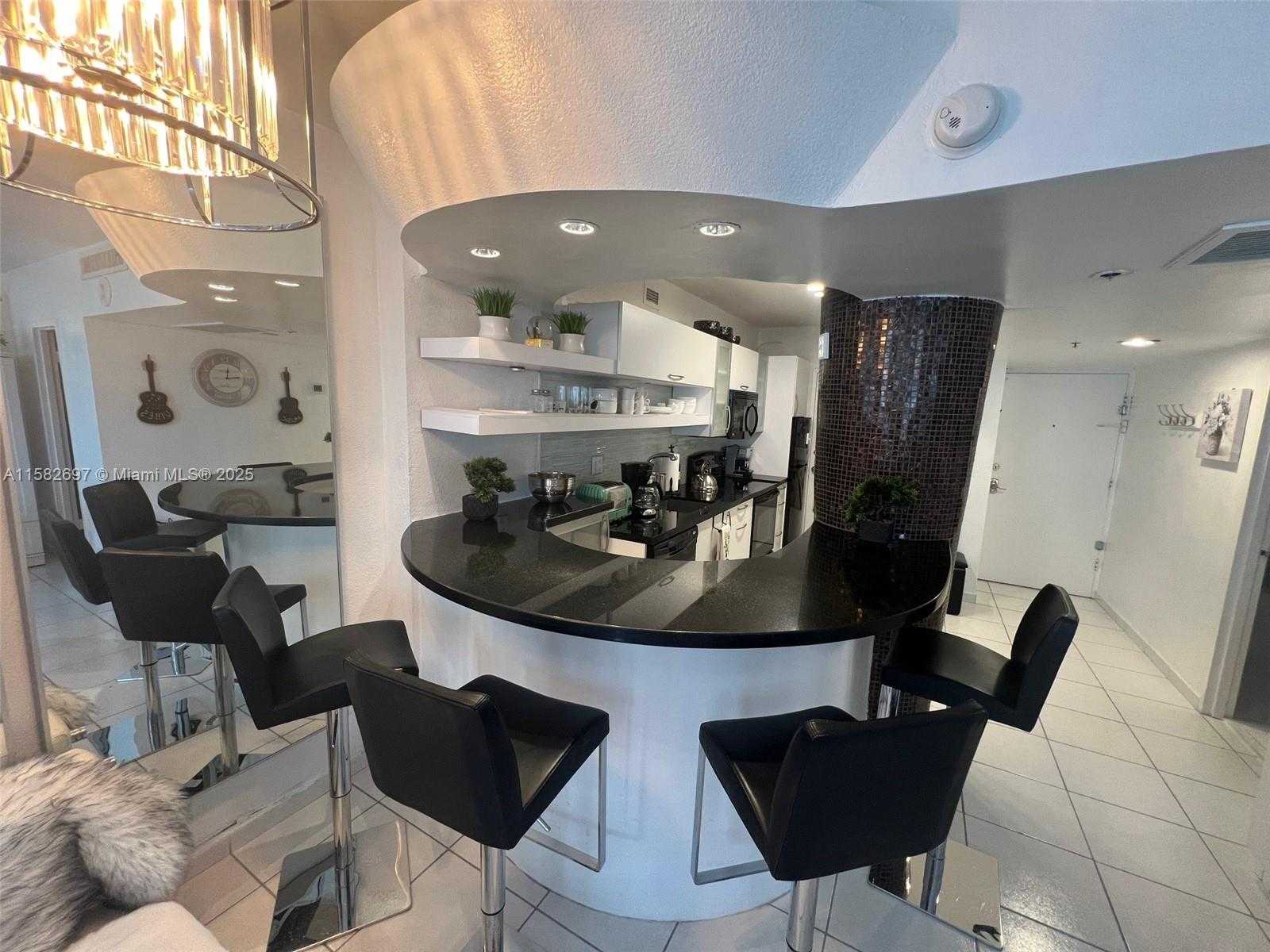 Small Image of 100 LINCOLN RD #603, Miami Beach Number 4
