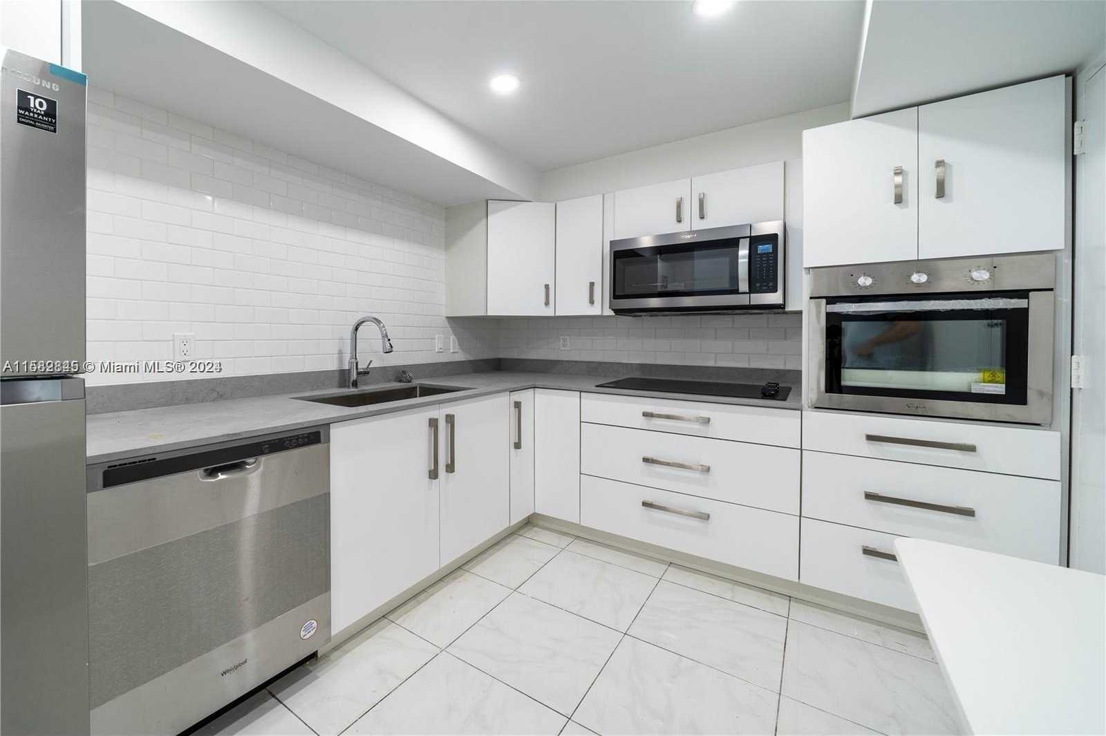 Small Image of 400 KINGS POINT DR #310, Sunny Isles Beach Number 22