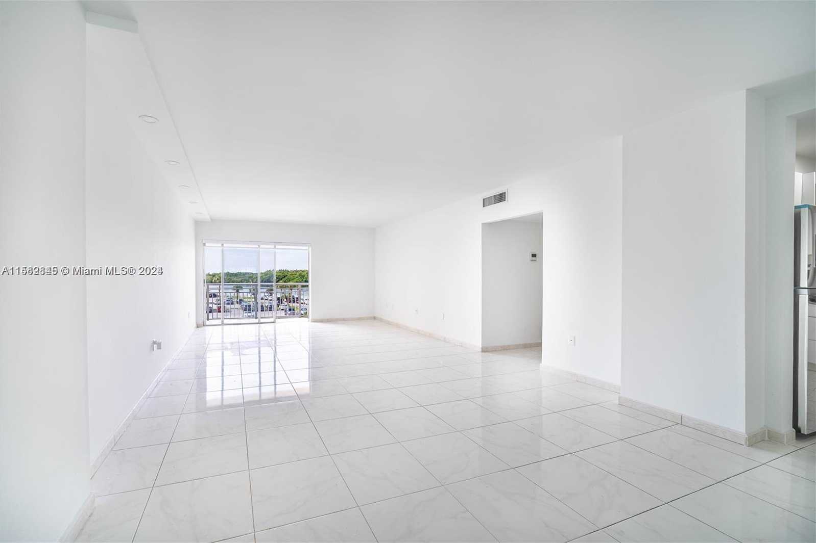 Small Image of 400 KINGS POINT DR #310, Sunny Isles Beach Number 23