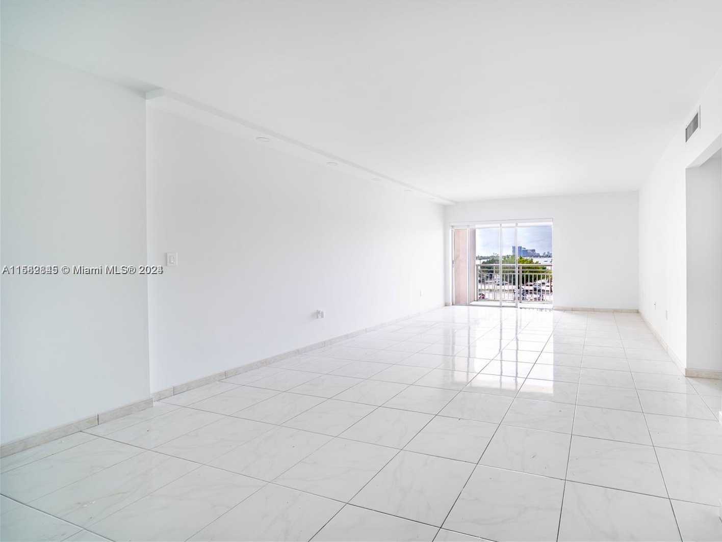 Small Image of 400 KINGS POINT DR #310, Sunny Isles Beach Number 24