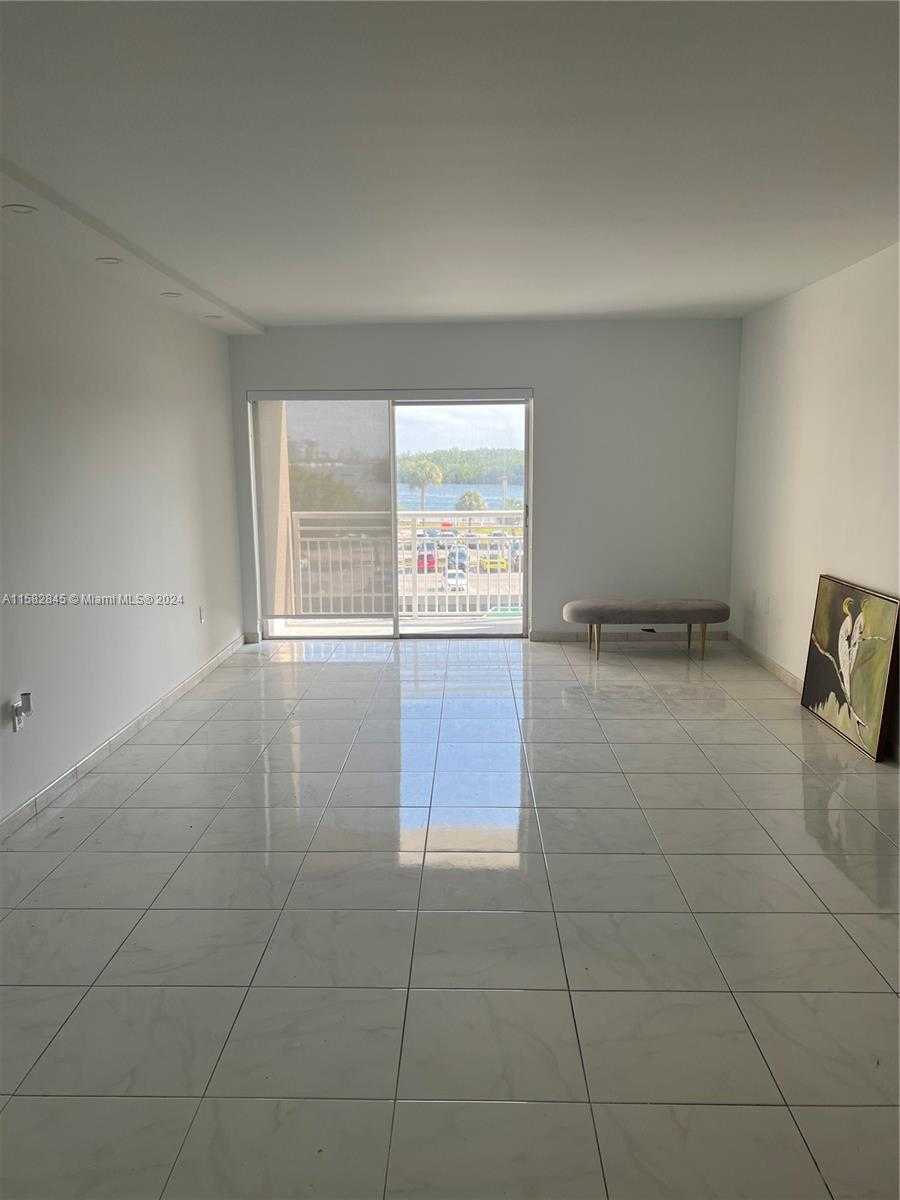 Small Image of 400 KINGS POINT DR #310, Sunny Isles Beach Number 26