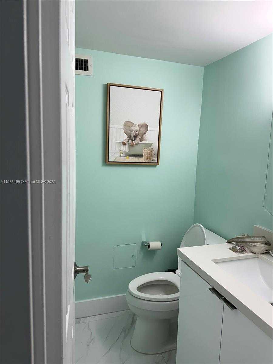 Small Image of 2501 SOUTH OCEAN DR #1530, Hollywood Number 12