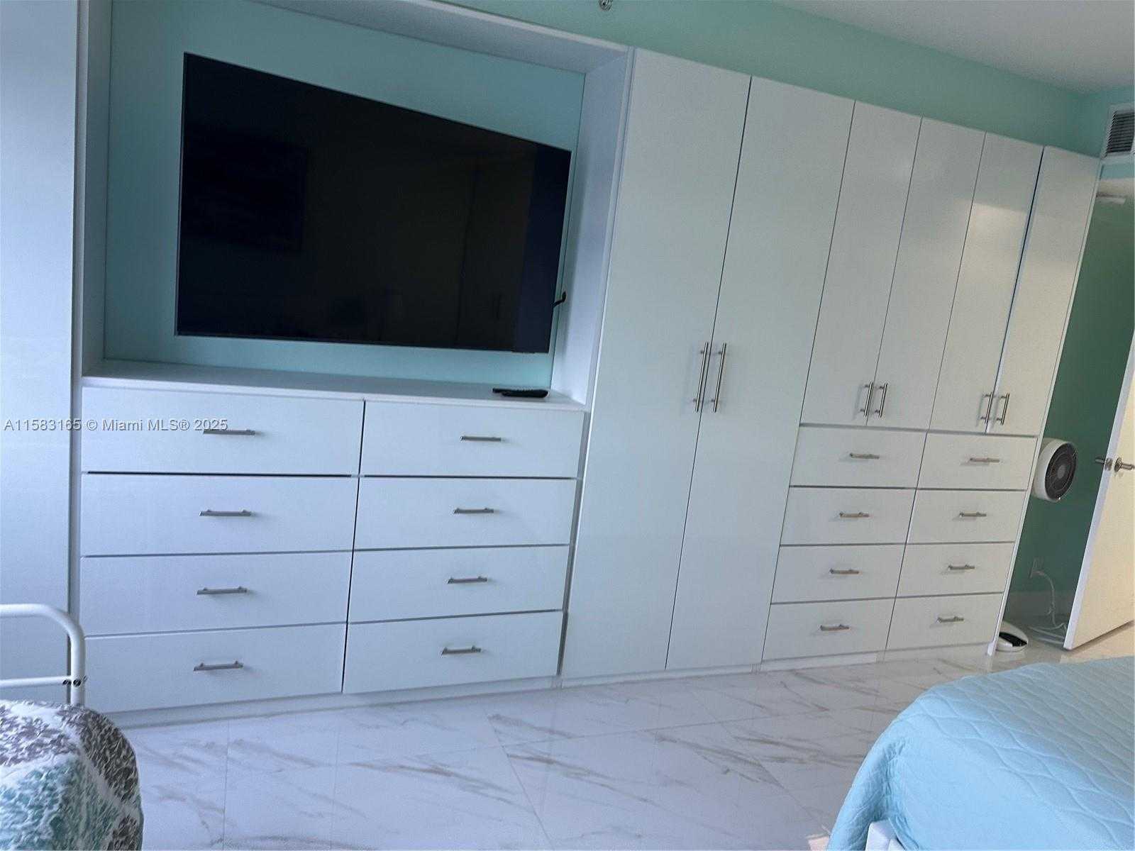 Small Image of 2501 SOUTH OCEAN DR #1530, Hollywood Number 14