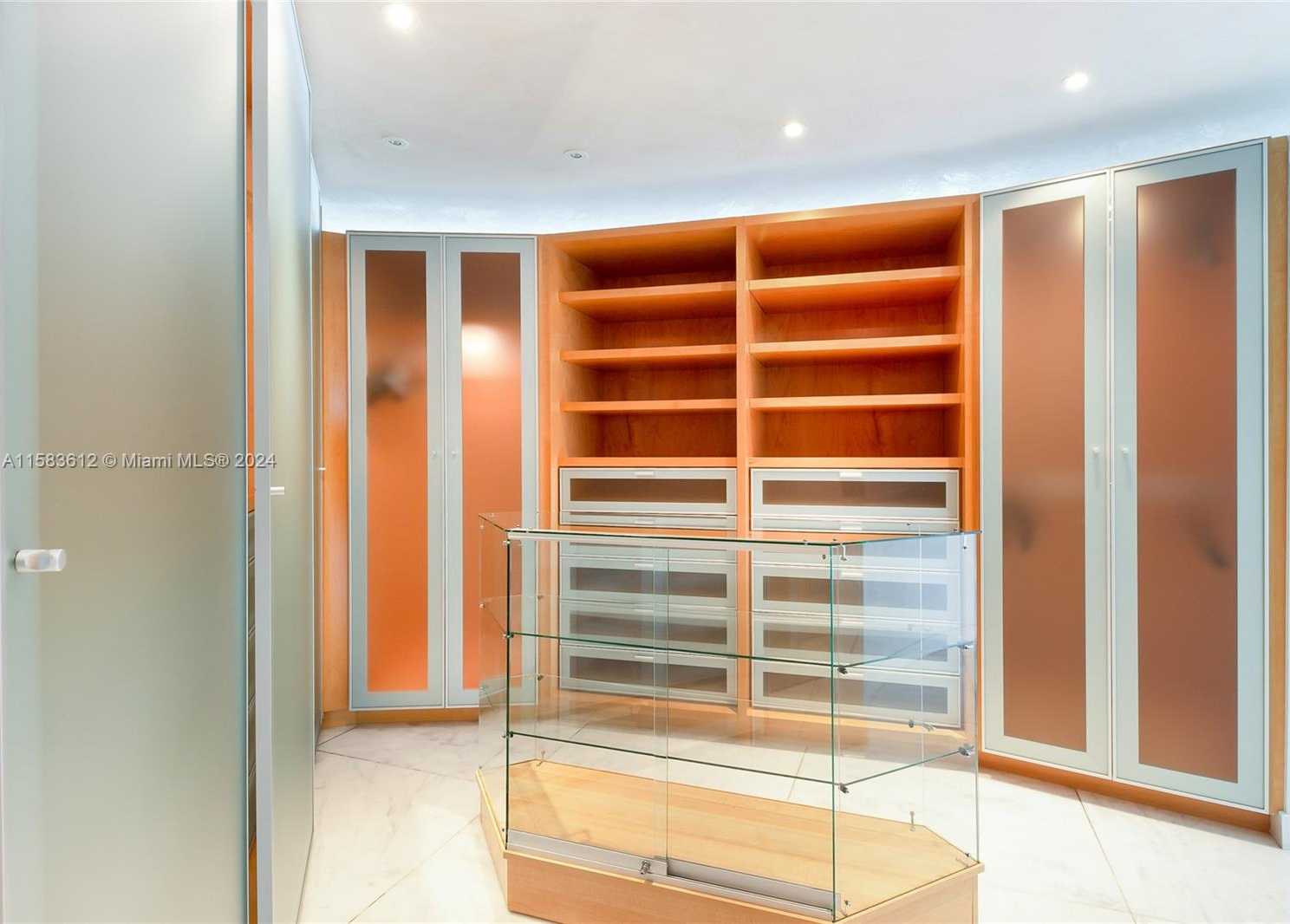 Small Image of 1643 BRICKELL AVE #2902, Miami Number 19