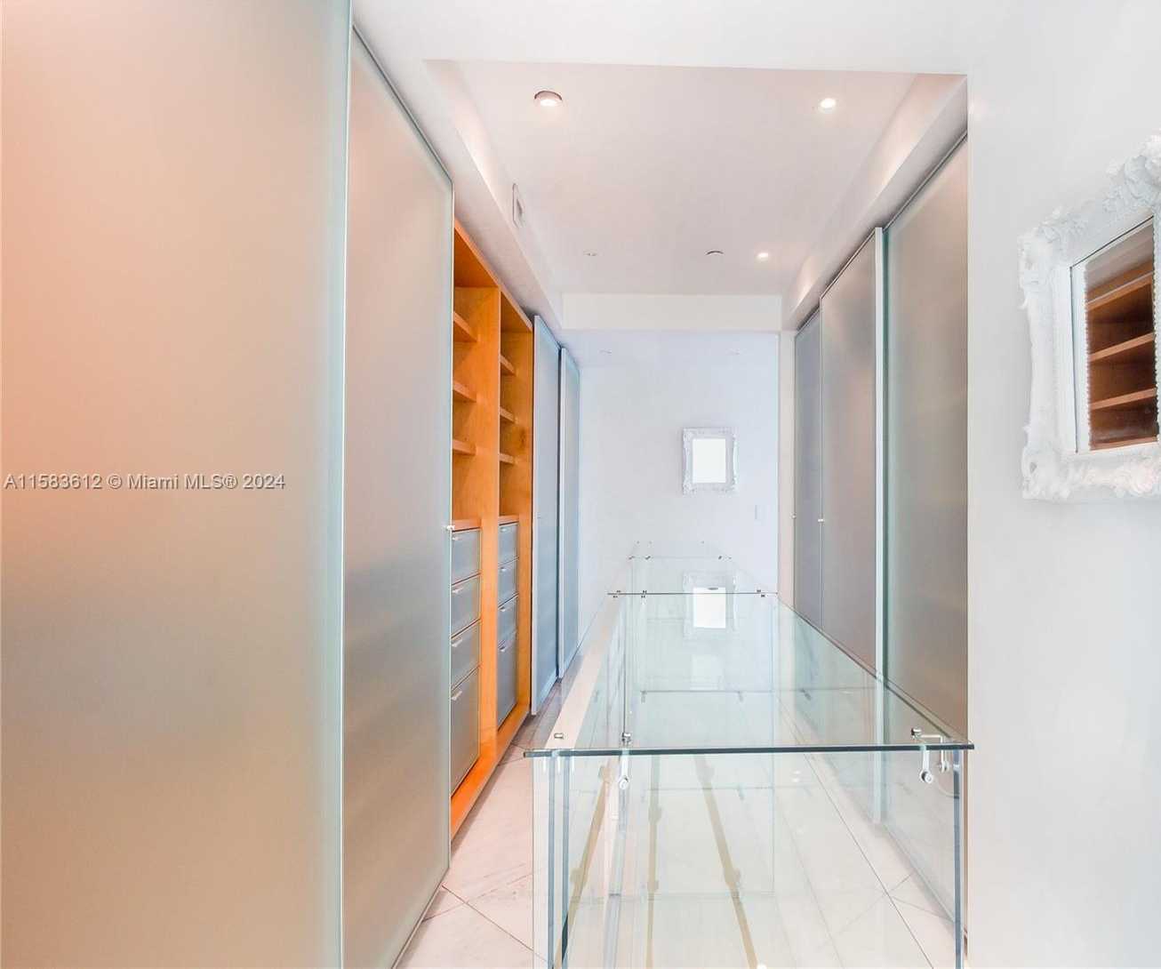 Small Image of 1643 BRICKELL AVE #2902, Miami Number 20