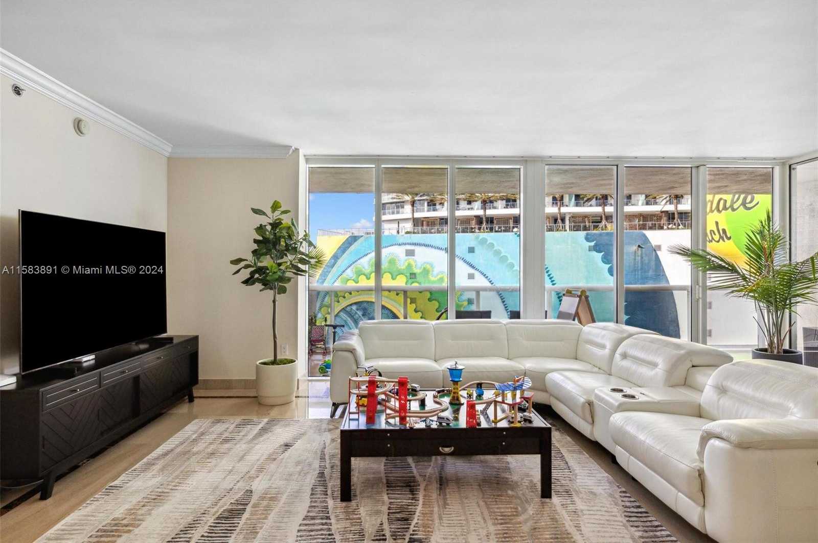 Small Image of 1800 SOUTH OCEAN DR #1010, Hallandale Beach Number 6