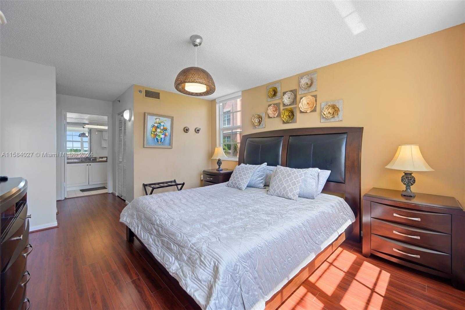Small Image of 19655 EAST COUNTRY CLUB DR #6502, Aventura Number 11