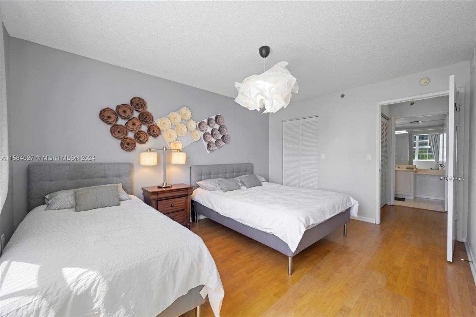 Small Image of 19655 EAST COUNTRY CLUB DR #6502, Aventura Number 14