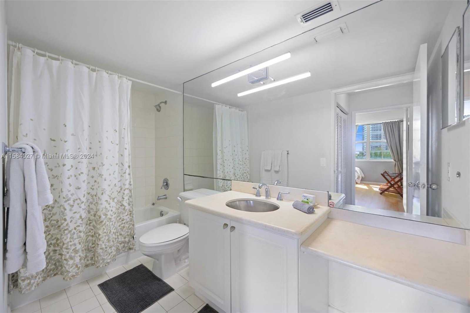 Small Image of 19655 EAST COUNTRY CLUB DR #6502, Aventura Number 16