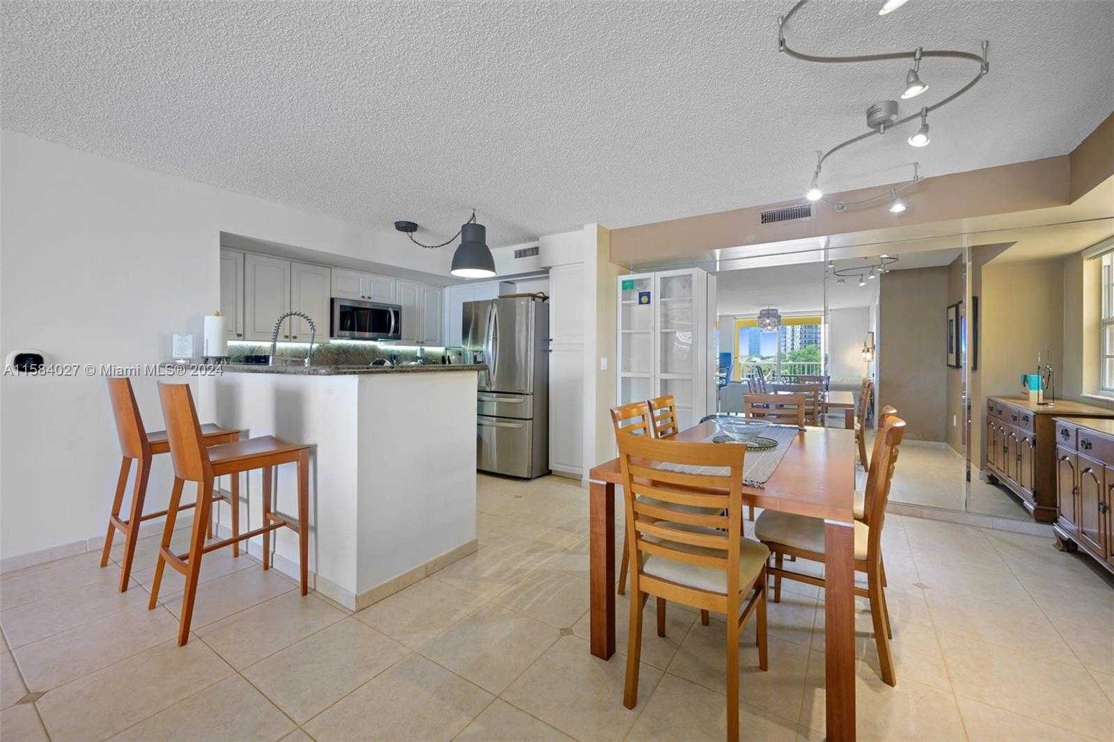 Small Image of 19655 EAST COUNTRY CLUB DR #6502, Aventura Number 6