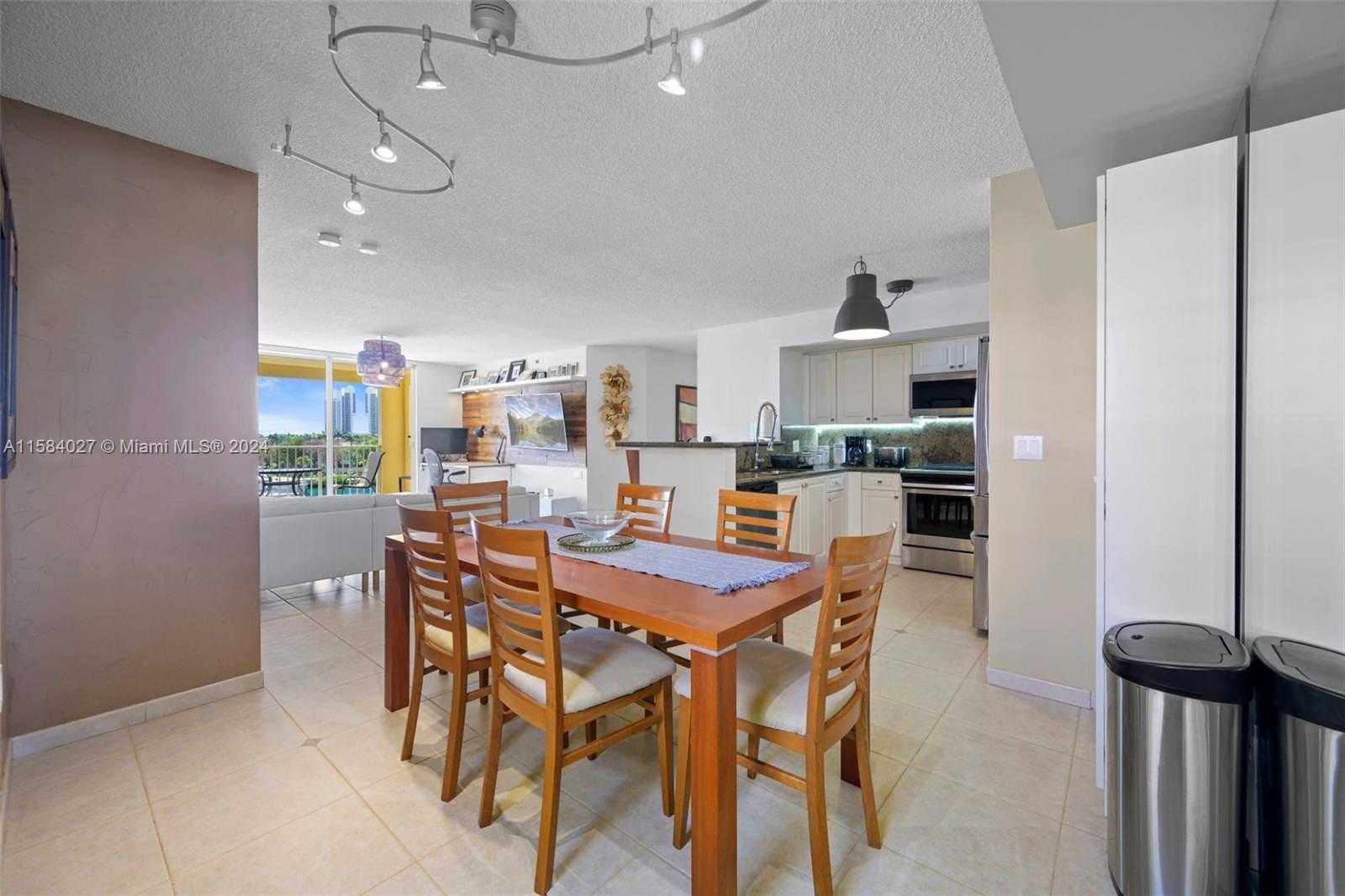 Small Image of 19655 EAST COUNTRY CLUB DR #6502, Aventura Number 7