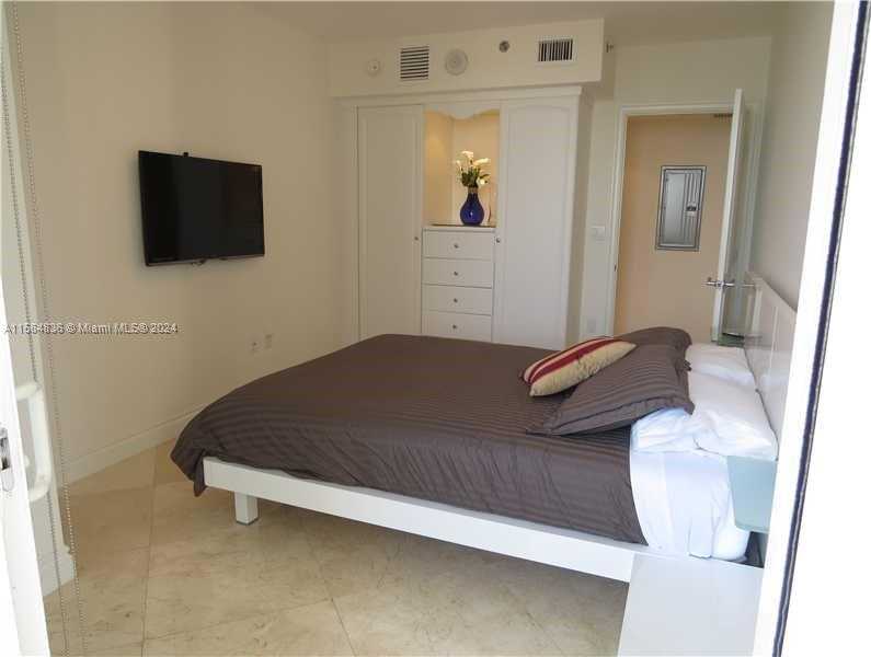 Small Image of 1830 SOUTH OCEAN DR #2211, Hallandale Beach Number 11