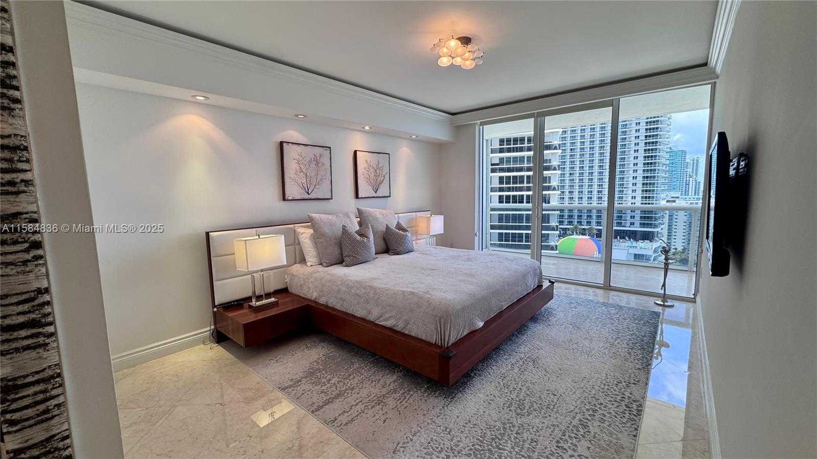 Small Image of 1830 SOUTH OCEAN DR #2211, Hallandale Beach Number 15