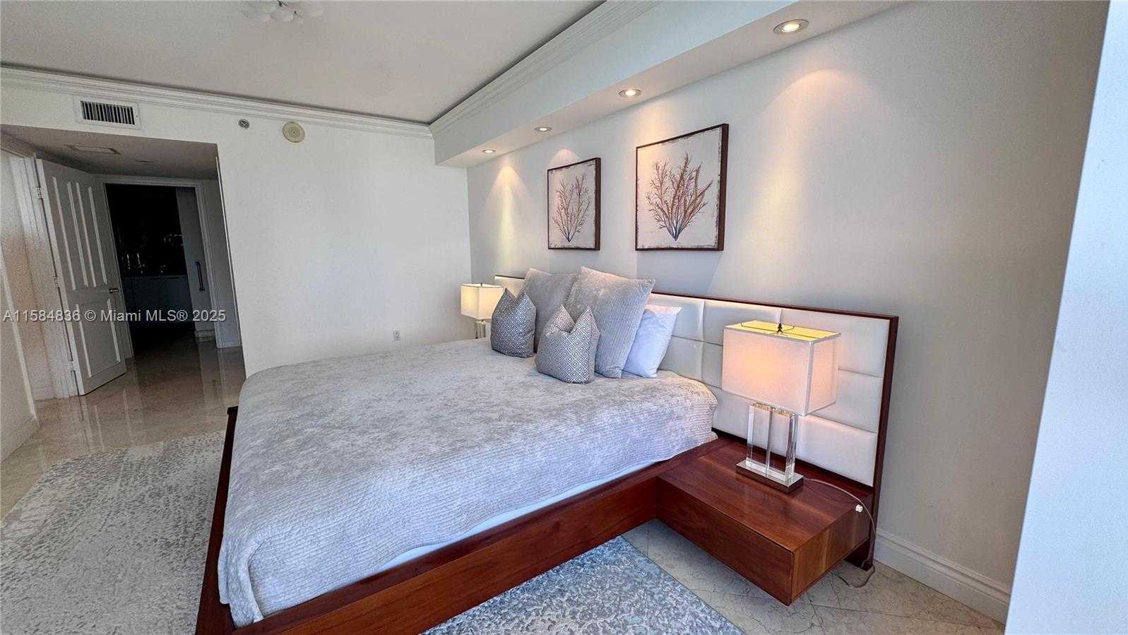 Small Image of 1830 SOUTH OCEAN DR #2211, Hallandale Beach Number 16