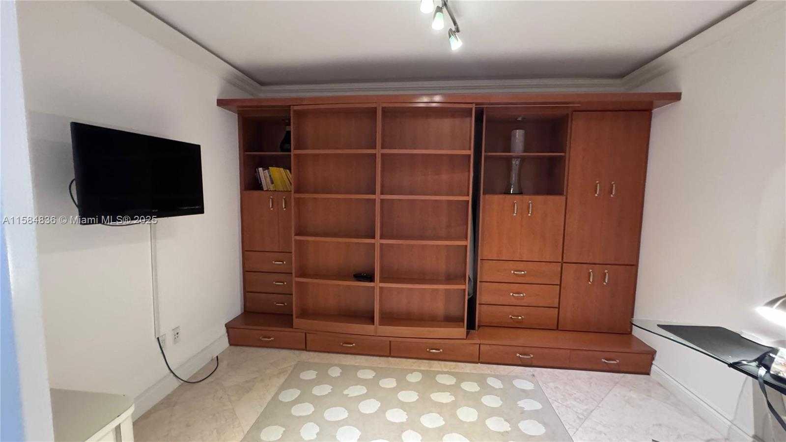 Small Image of 1830 SOUTH OCEAN DR #2211, Hallandale Beach Number 23