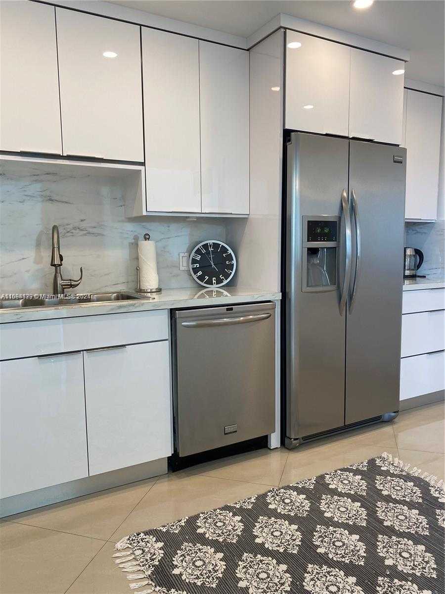 Small Image of 3801 SOUTH OCEAN DR #PH16S, Hollywood Number 13