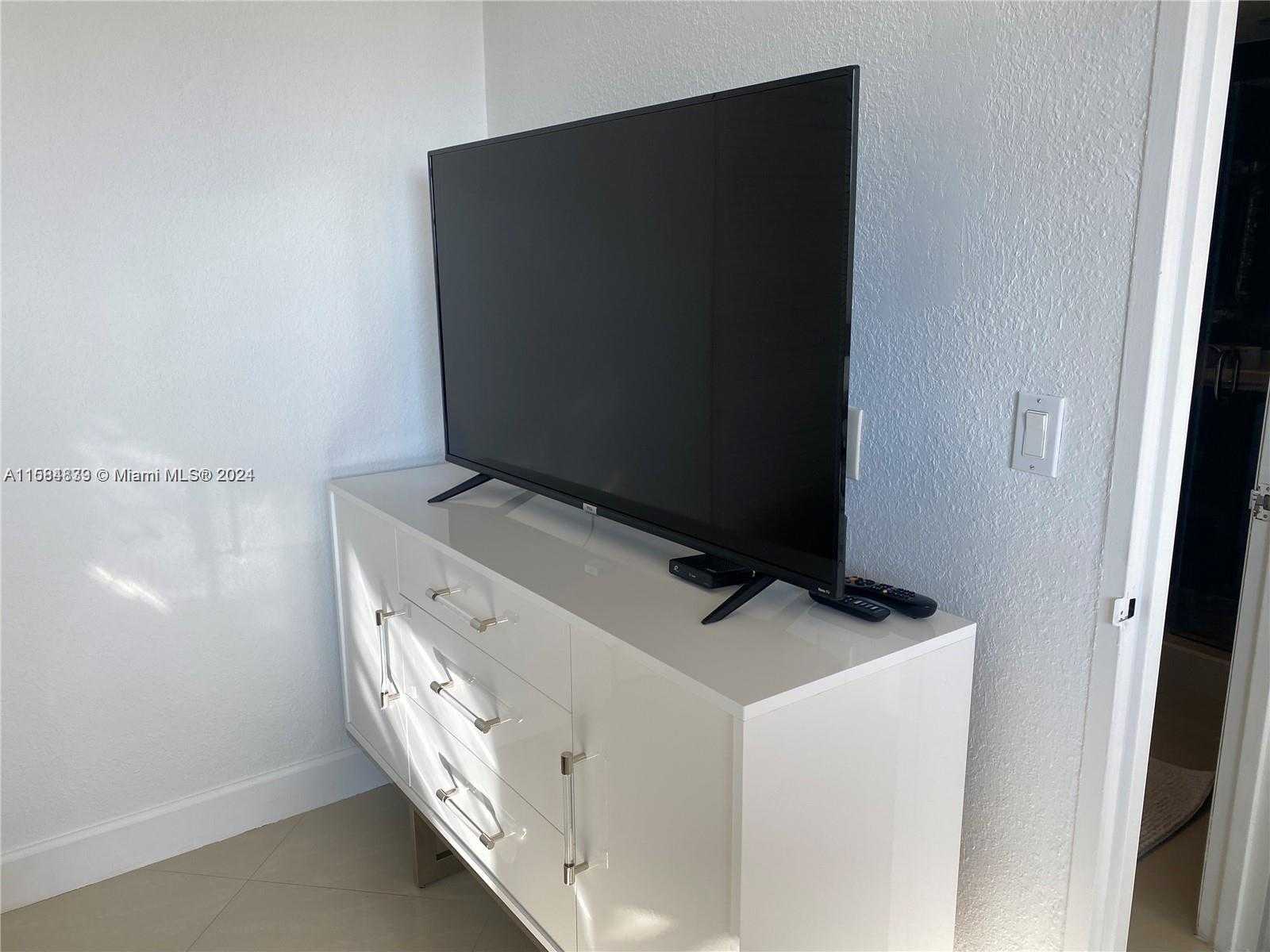 Small Image of 3801 SOUTH OCEAN DR #PH16S, Hollywood Number 17