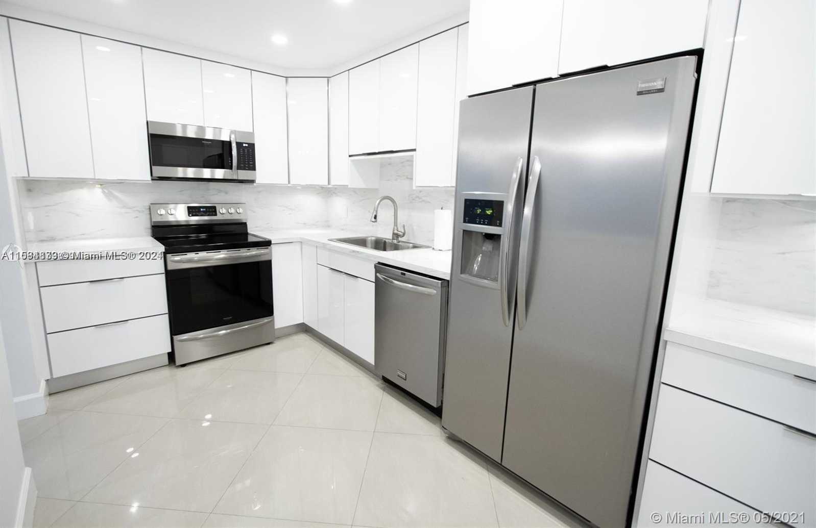 Small Image of 3801 SOUTH OCEAN DR #PH16S, Hollywood Number 7