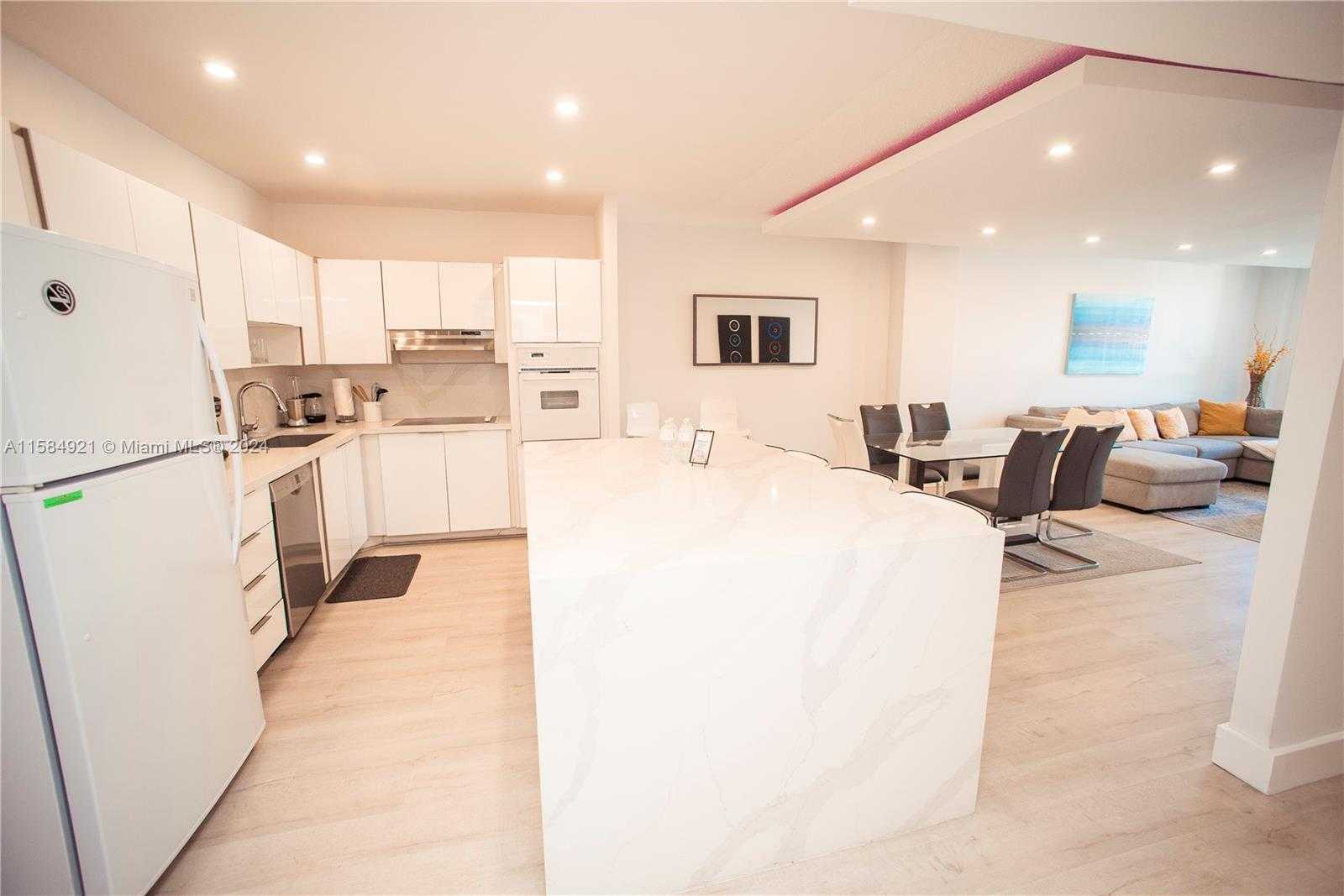 Small Image of 19370 COLLINS AVE #124, Sunny Isles Beach Number 4