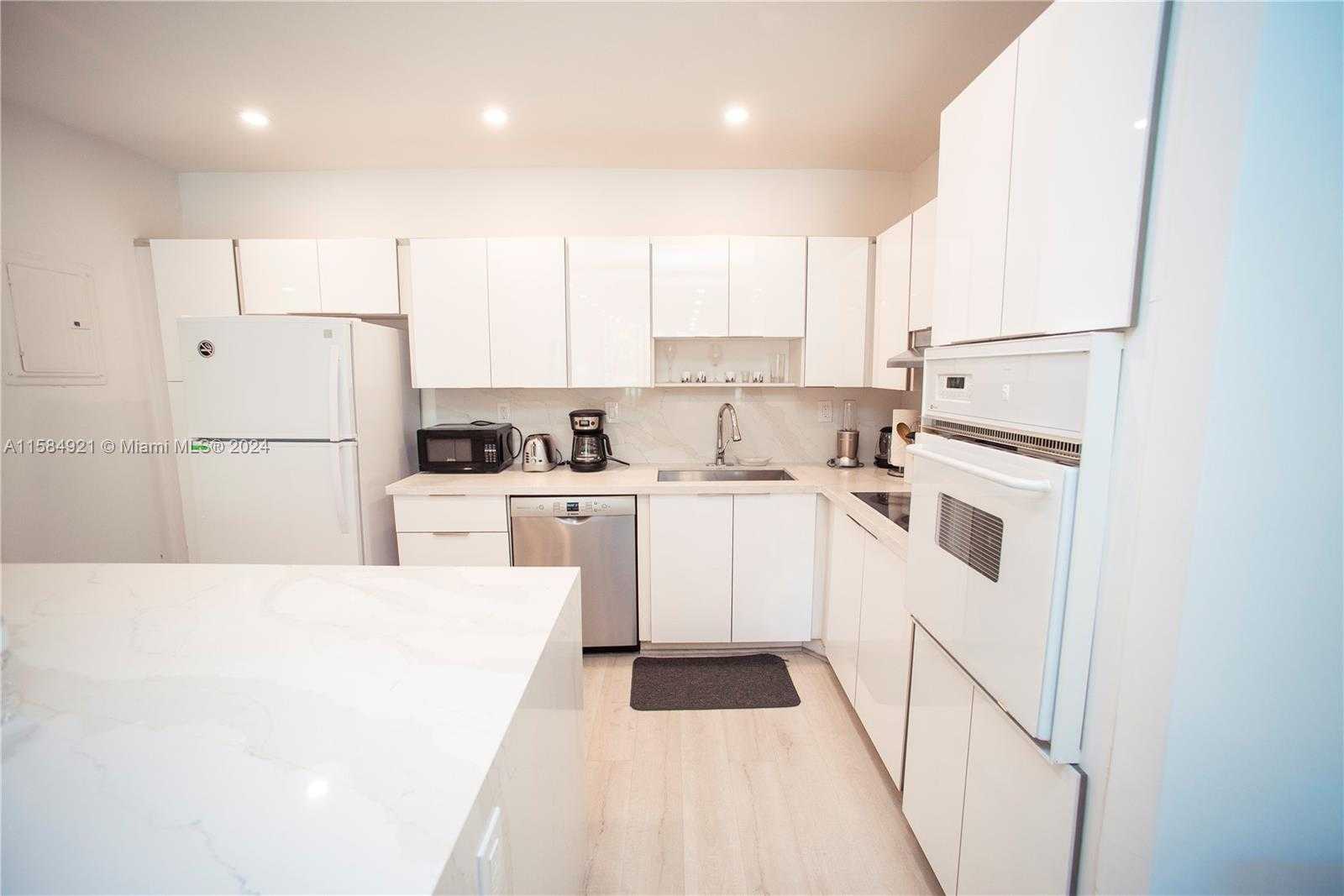 Small Image of 19370 COLLINS AVE #124, Sunny Isles Beach Number 9