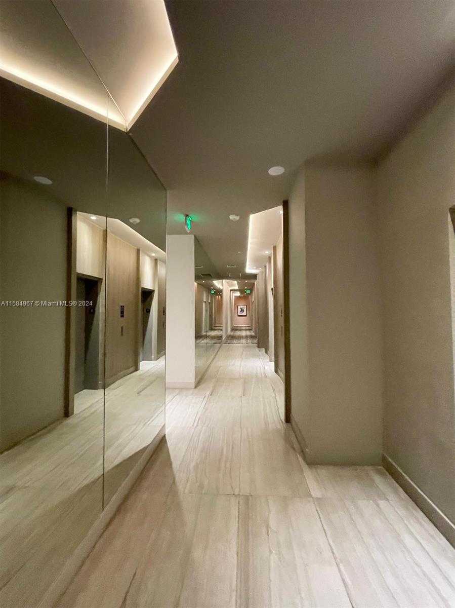 Small Image of 4010 SOUTH OCEAN DR #R504, Hollywood Number 11
