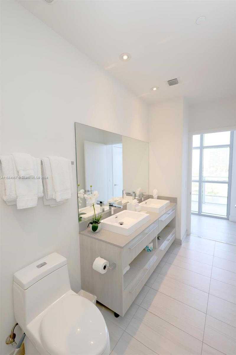 Small Image of 4010 SOUTH OCEAN DR #R504, Hollywood Number 13