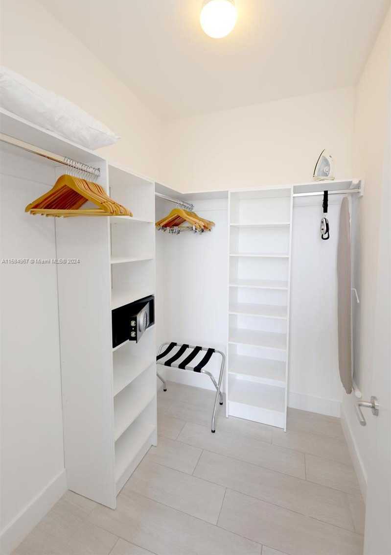 Small Image of 4010 SOUTH OCEAN DR #R504, Hollywood Number 5