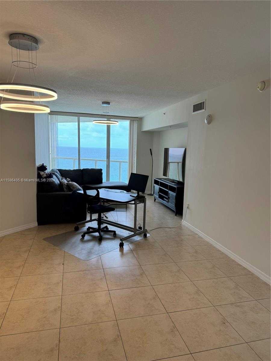 Small Image of 16699 COLLINS AVE #2110, Sunny Isles Beach Number 3