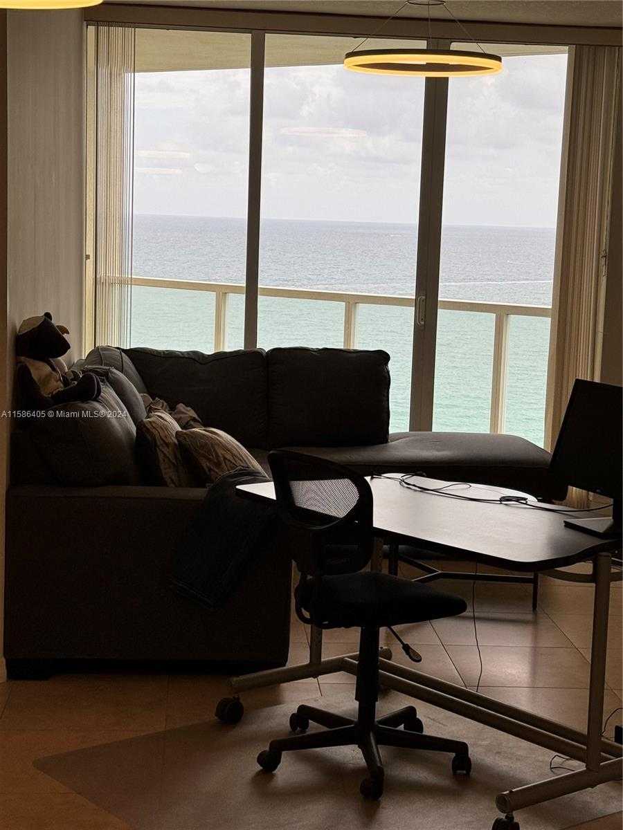 Small Image of 16699 COLLINS AVE #2110, Sunny Isles Beach Number 4