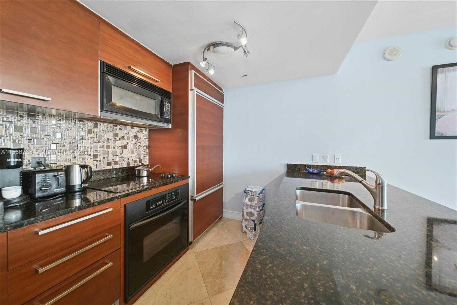 Small Image of 1800 SOUTH OCEAN DR #3206, Hallandale Beach Number 10