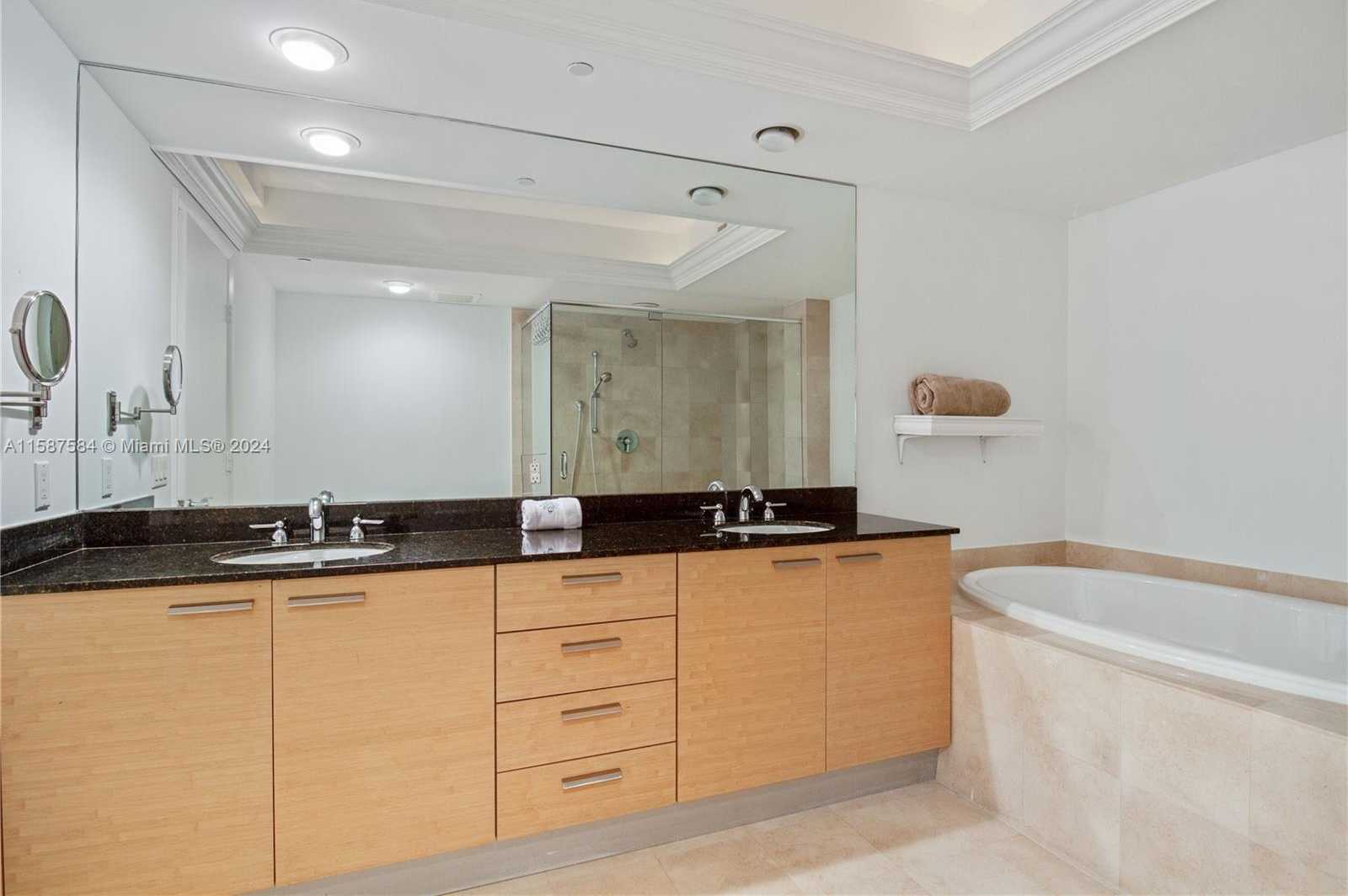 Small Image of 1830 SOUTH OCEAN DR #4204, Hallandale Beach Number 18