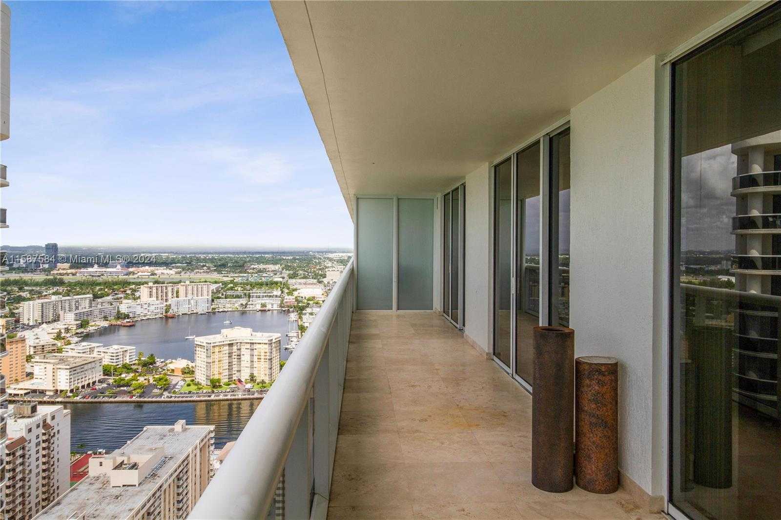 Small Image of 1830 SOUTH OCEAN DR #4204, Hallandale Beach Number 27