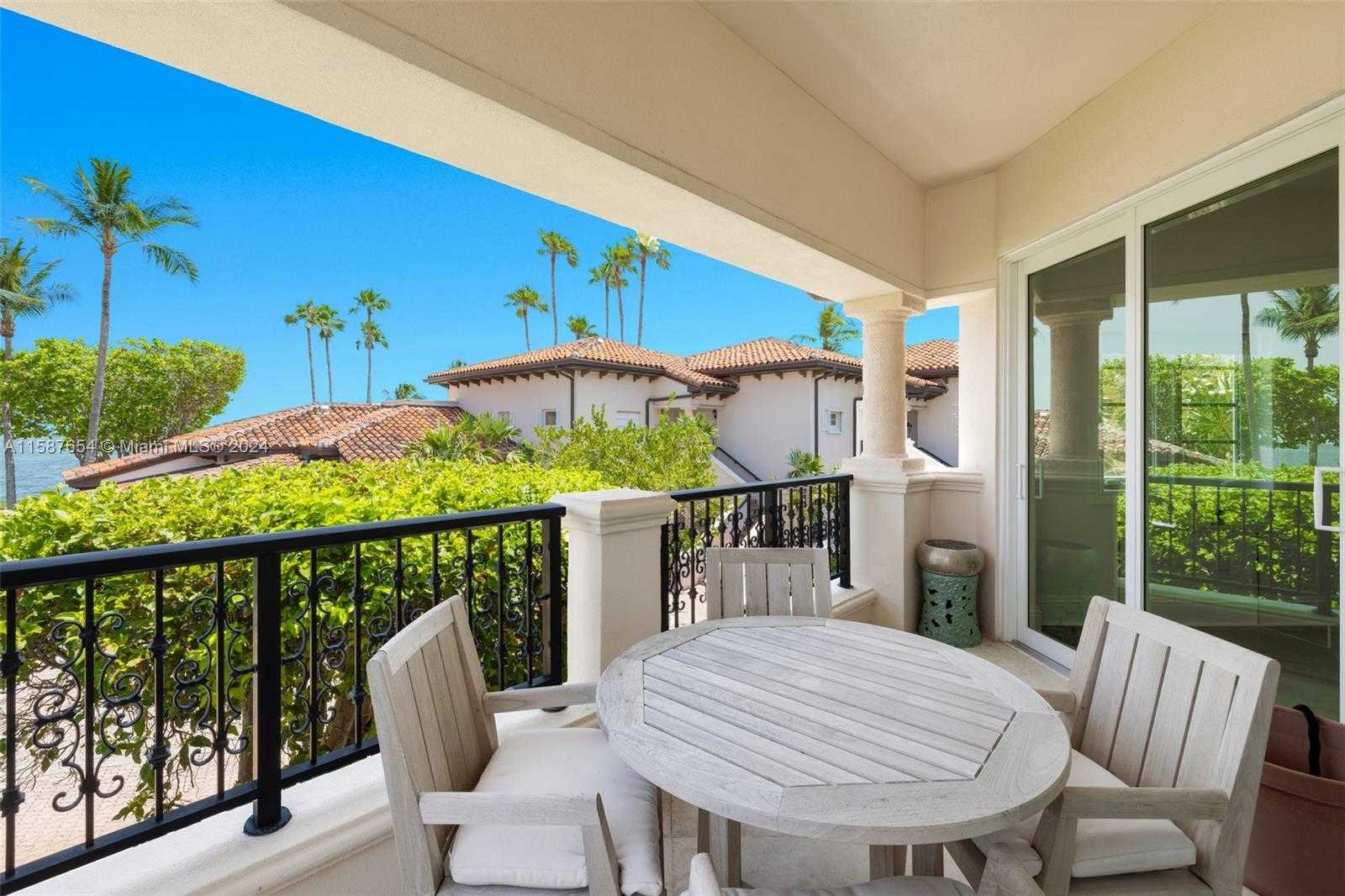 Small Image of 15122 FISHER ISLAND DR #15122, Miami Beach Number 27