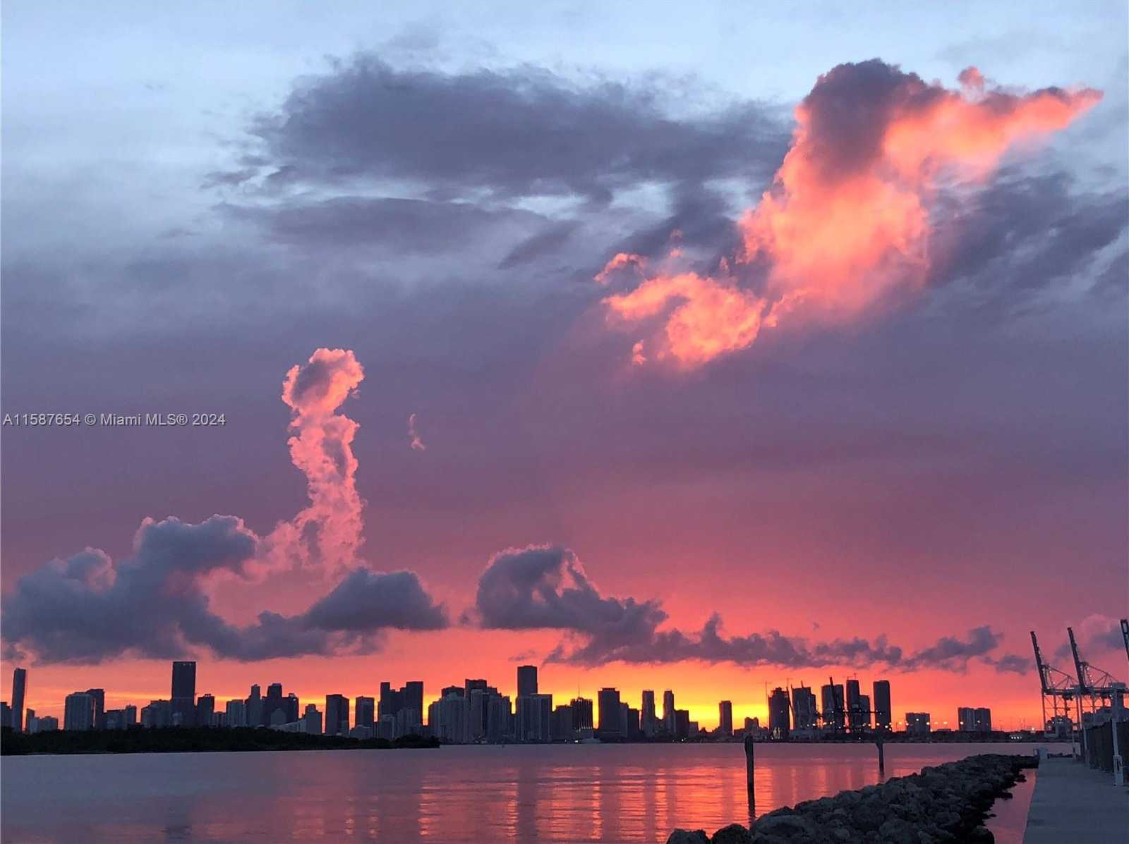 Small Image of 15122 FISHER ISLAND DR #15122, Miami Beach Number 42