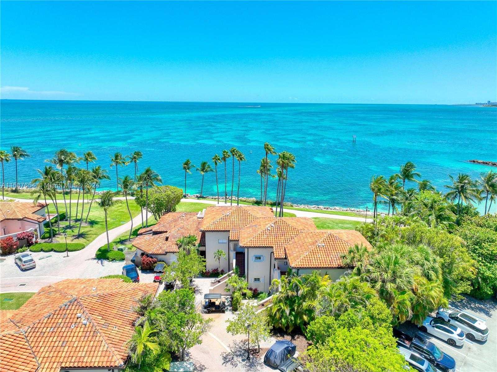 Small Image of 15122 FISHER ISLAND DR #15122, Miami Beach Number 45