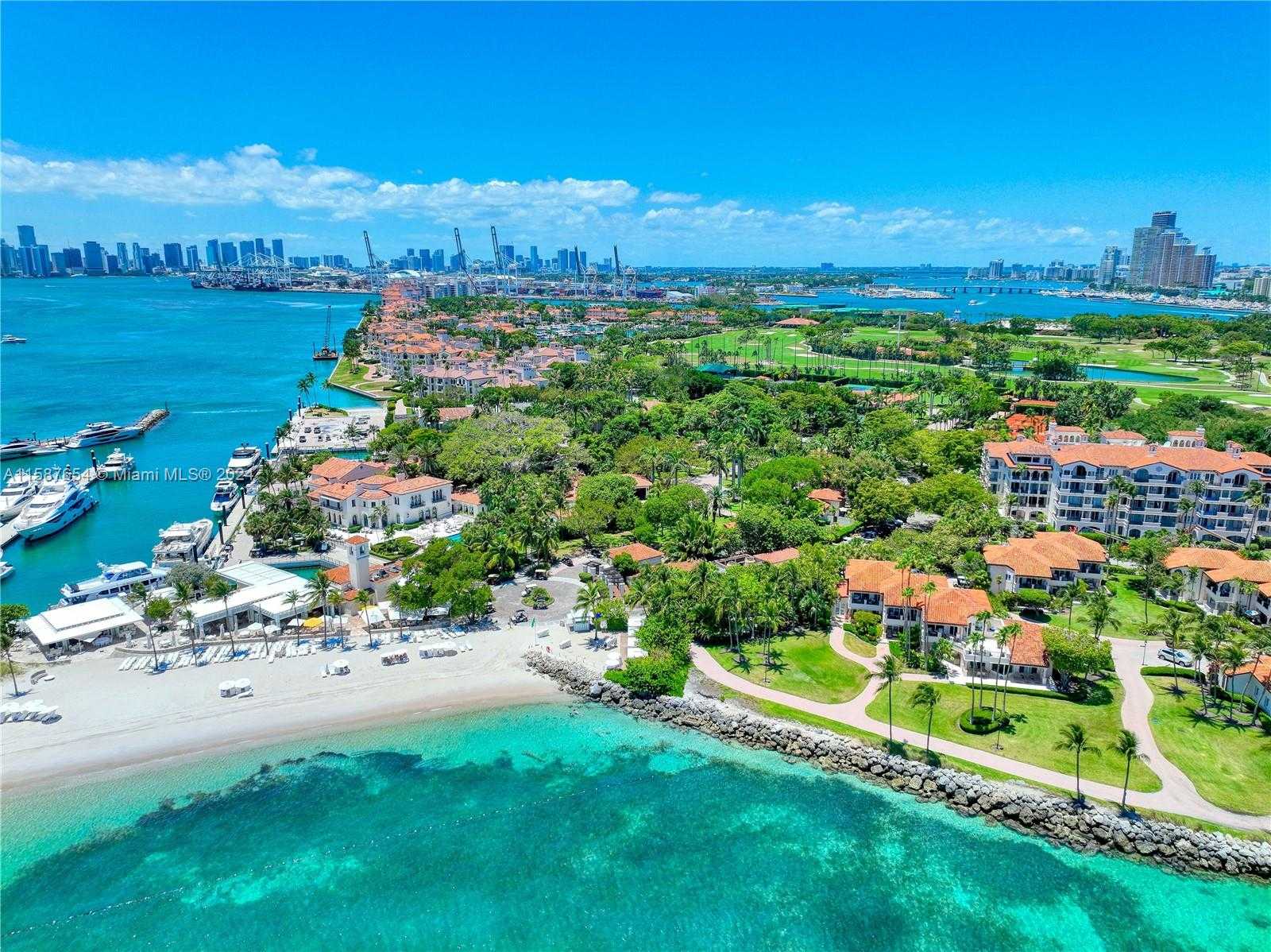 Small Image of 15122 FISHER ISLAND DR #15122, Miami Beach Number 51
